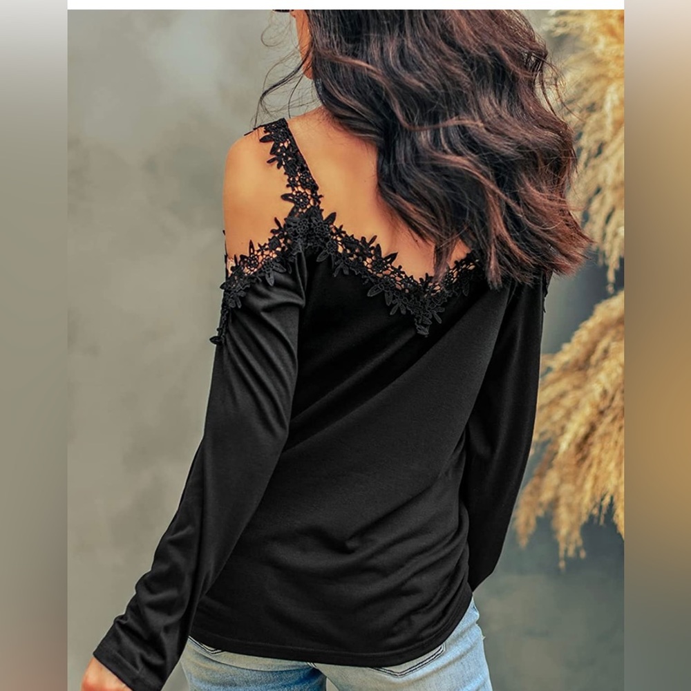 Pretty cold shoulder top - Picture 4 of 4
